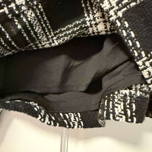 Pink Lily Call On You Black Plaid Lined High Waisted Shorts Size Medium‎ NWOT - Picture 6 of 10